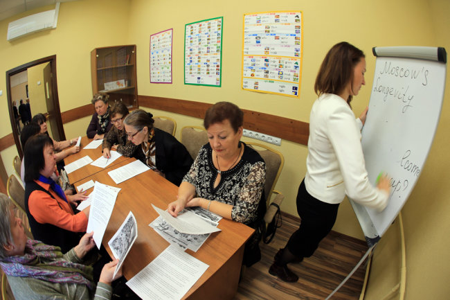 В Петербурге внесли законопроект о предпенсионном образовании граждан