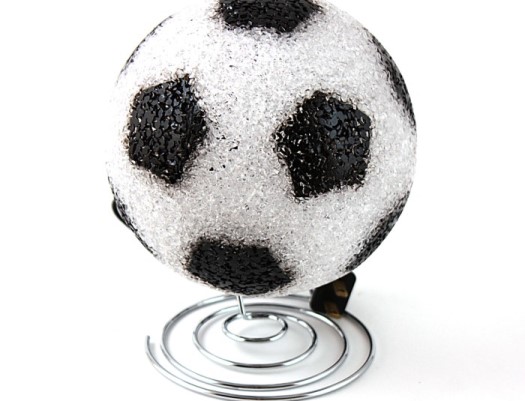 Настольная лампа из футбольного мяч