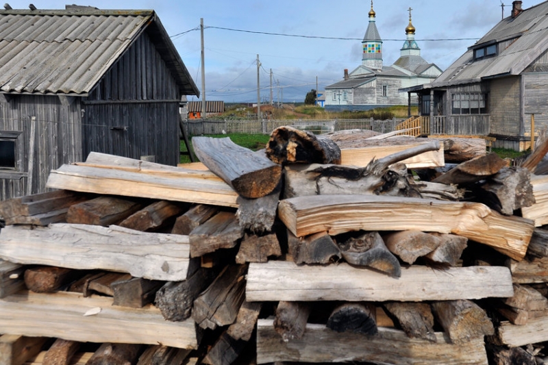 На Сахалине начали разбирать дома на дрова, чтобы не замерзнуть