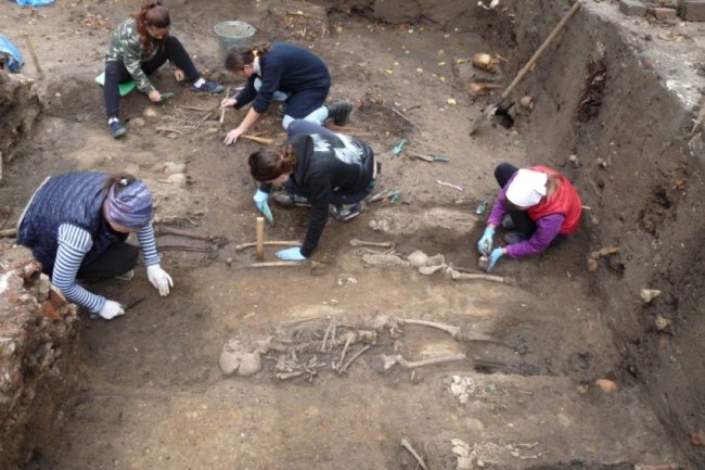 В Нижегородском кремле археологи нашли неизвестный науке некрополь