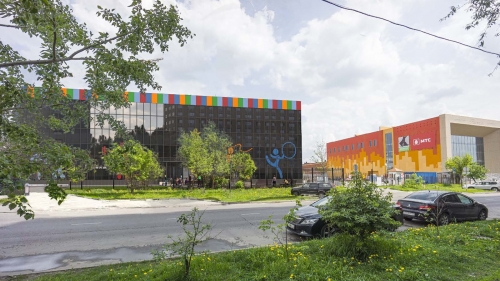 Разноцветный ФОК с бассейном в Новокосино готовят к открытию