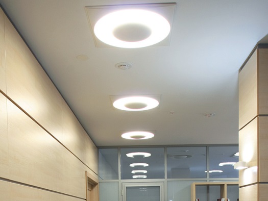 Как установить встраиваемые светильники в потолок
